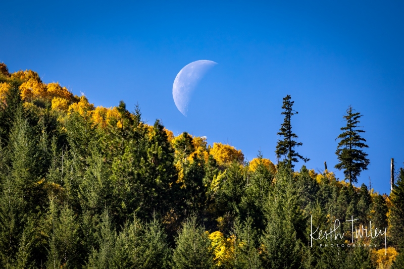 231008-6287-wenatchee-river-moon