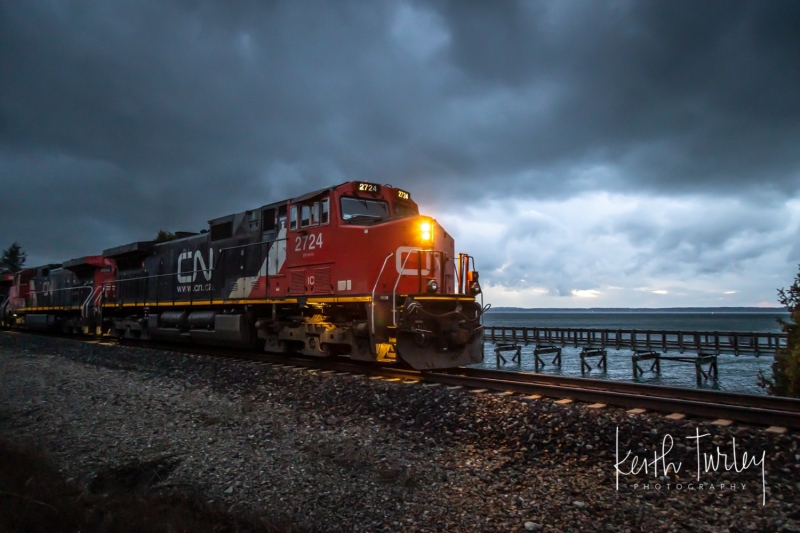 201215-0526-cn-night-train